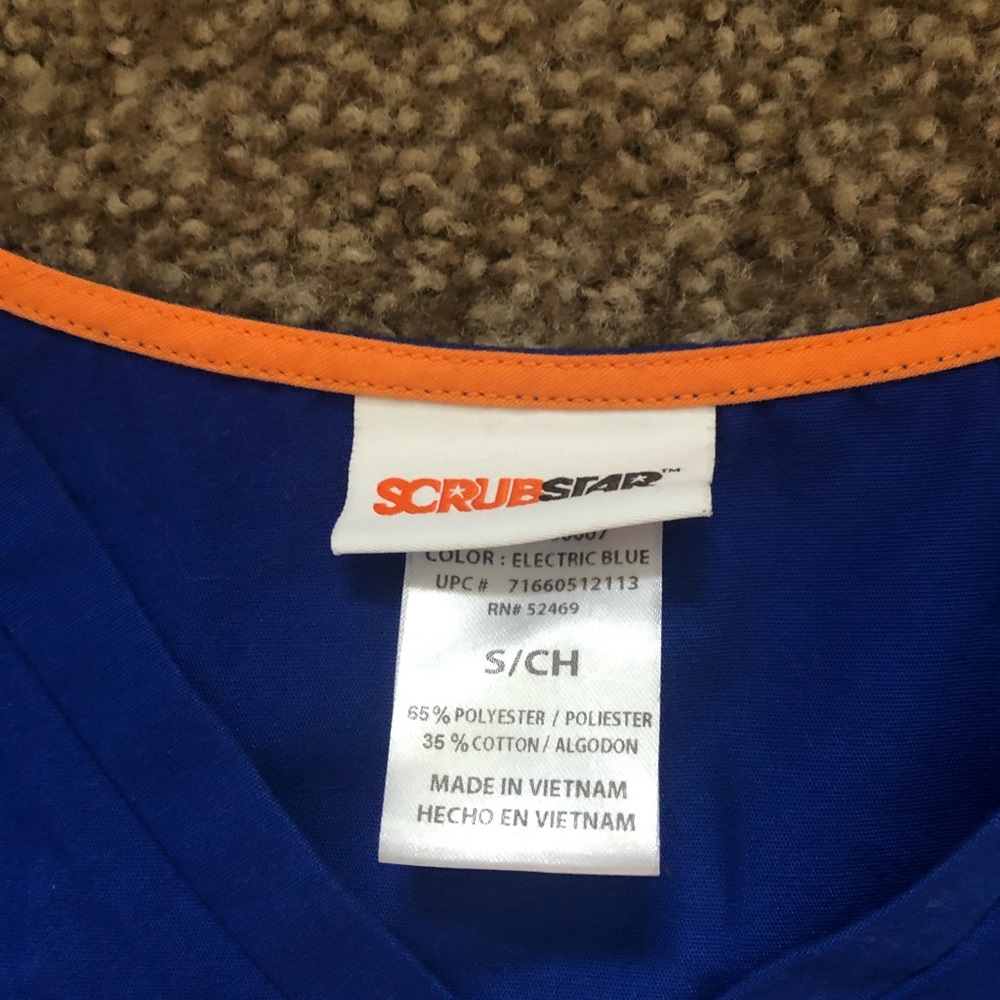 Scrub top - Picture 4 of 4